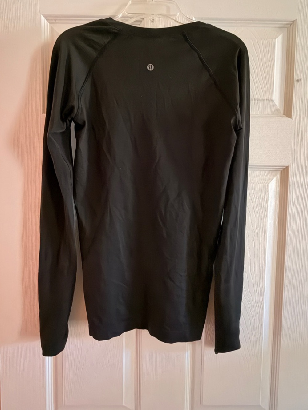 SOLD!! Lululemon Swiftly Tech Long Sleeve Shirt – Hip Length (Black)